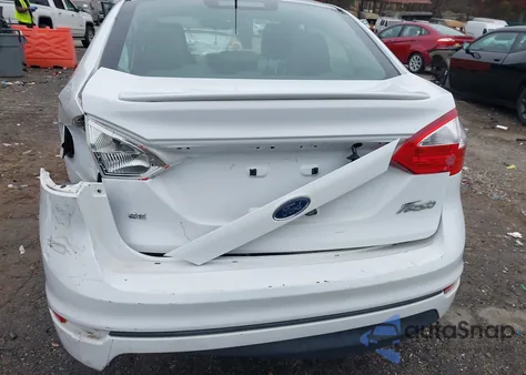 2019 Ford Fiesta Se z USA, uszkodzony, nr VIN 3FADP4BJ4KM134140